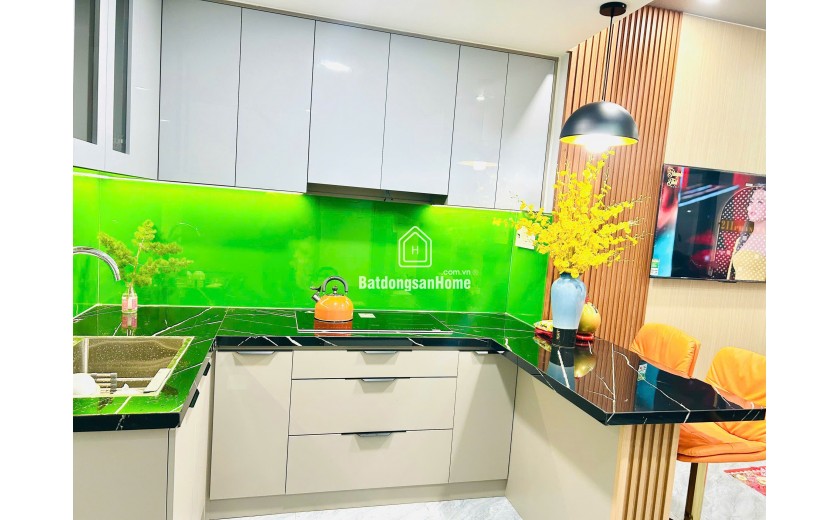 Nhà 2 tầng mới hẻm đường 2/4 Nha Trang, full nội thất cao cấp, gần Champa Island